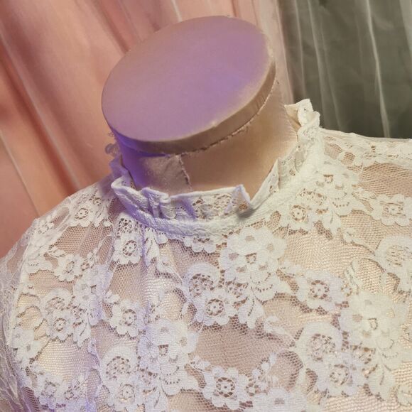 Cecil Mcbee Top Women's Small White Lace Party Casual Sheer Festival Costume Y2K - Picture 10 of 12